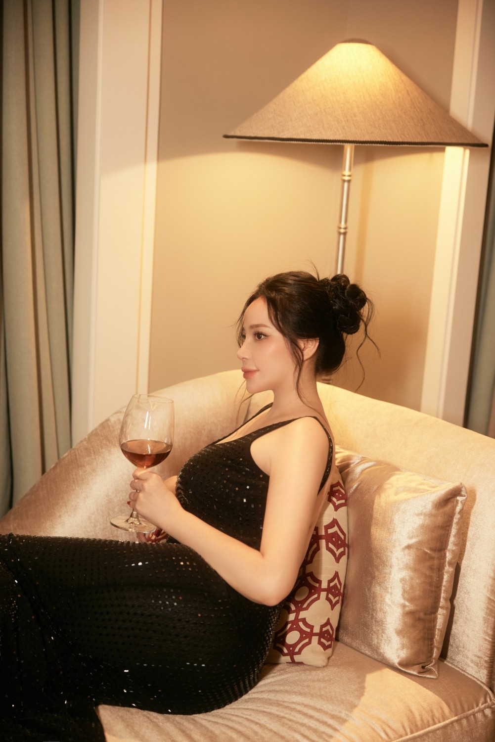 Tìm hiểu chụp ảnh concept beauty đẹp thành phố Hải Phòng (2)